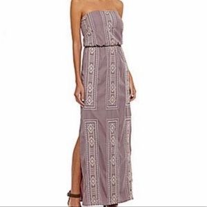 New strapless embroidered maxi dress with sits